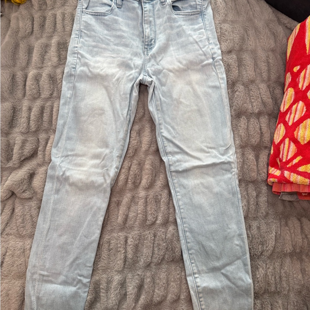 American Eagle Outfitters Light Wash Skinny Jeans